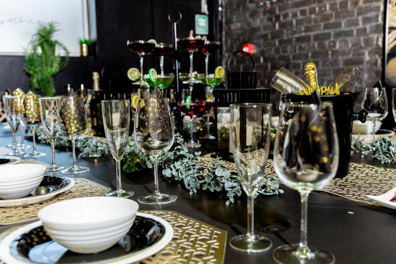 The Tudor Gathering - Events Groups - Up To 30 - Hot Tub Apartamento Chester